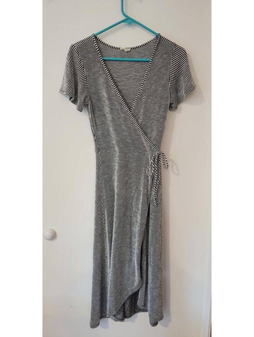 Black and White Striped Wrap Dress with Short Sleeves